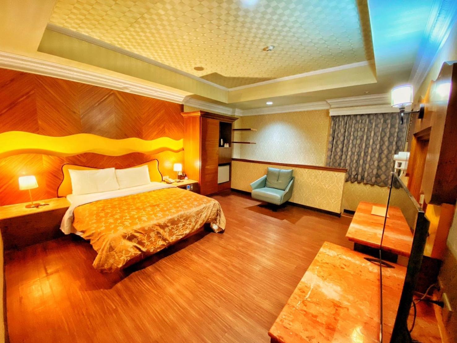 Hua Xiang Motel - Nanzih Гаосюн Экстерьер фото